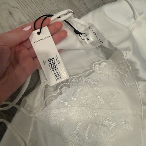 Elegant White Maxi Dress - Picture 7 of 7